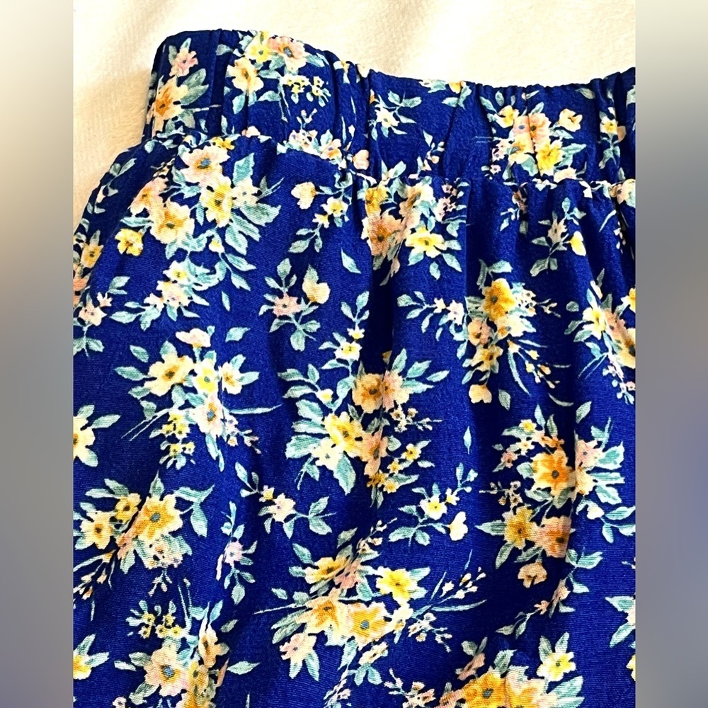 American Eagle Outfitters Blue Floral Elastic Waist Ruffle Shorts Size Small - Picture 14 of 16